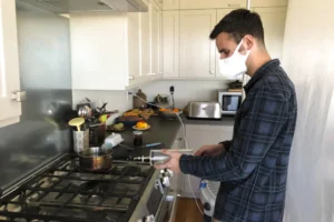 How to Detect Gas Leaks in Kitchen Stoves