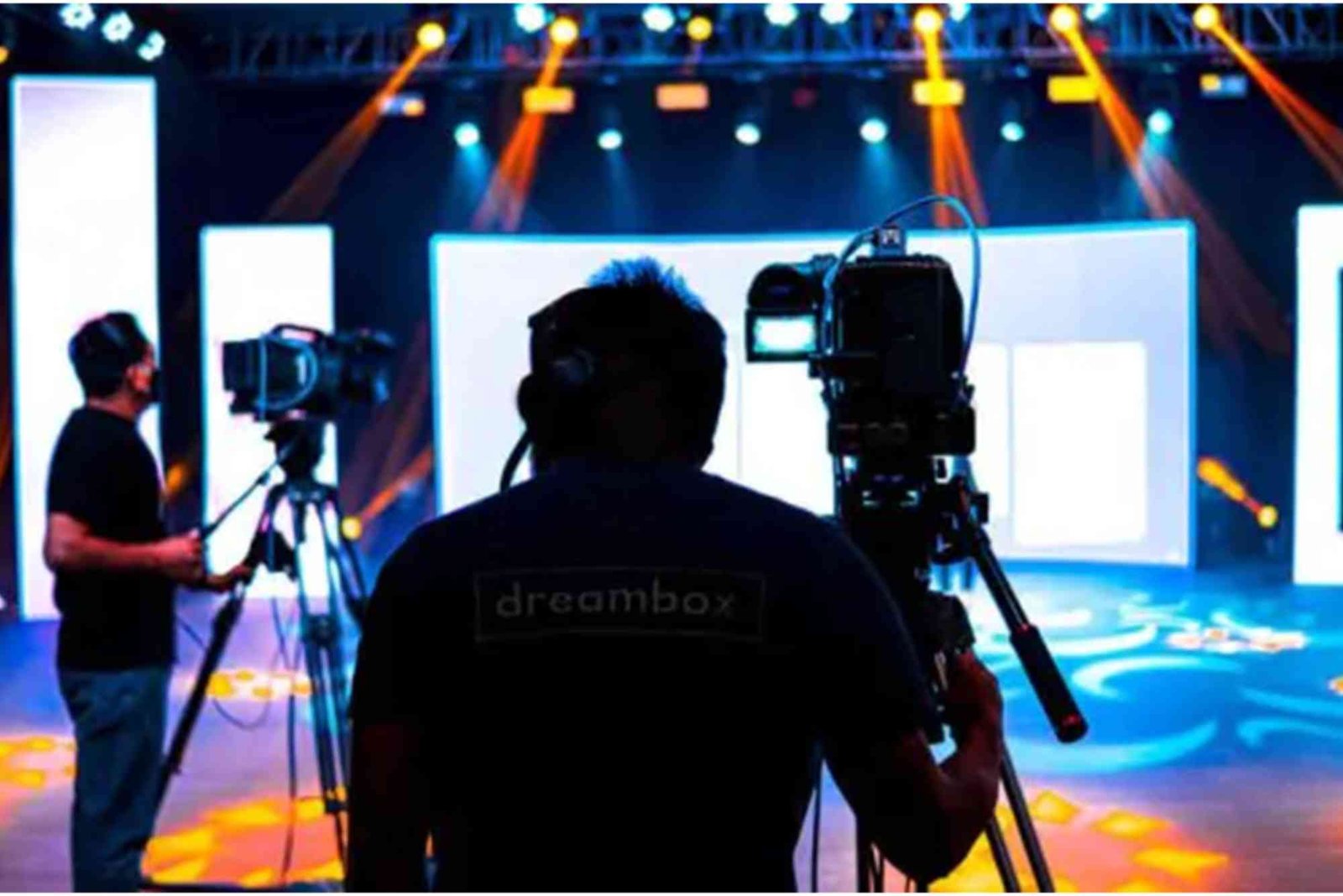 How Live Stream Services in Dubai Bring Your Events to a Global Audience